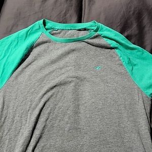 Men's Hollister t-shirt